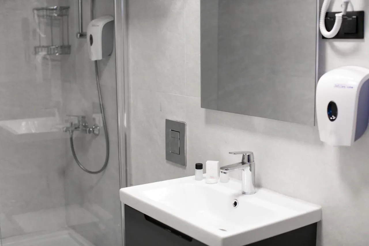 Methishotel Karsiyaka  İzmir