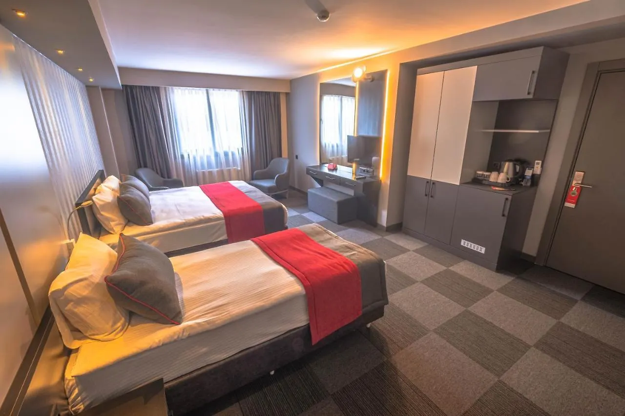 Methishotel Karsiyaka  İzmir